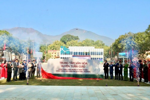Biển Hiệu Đá Trắng